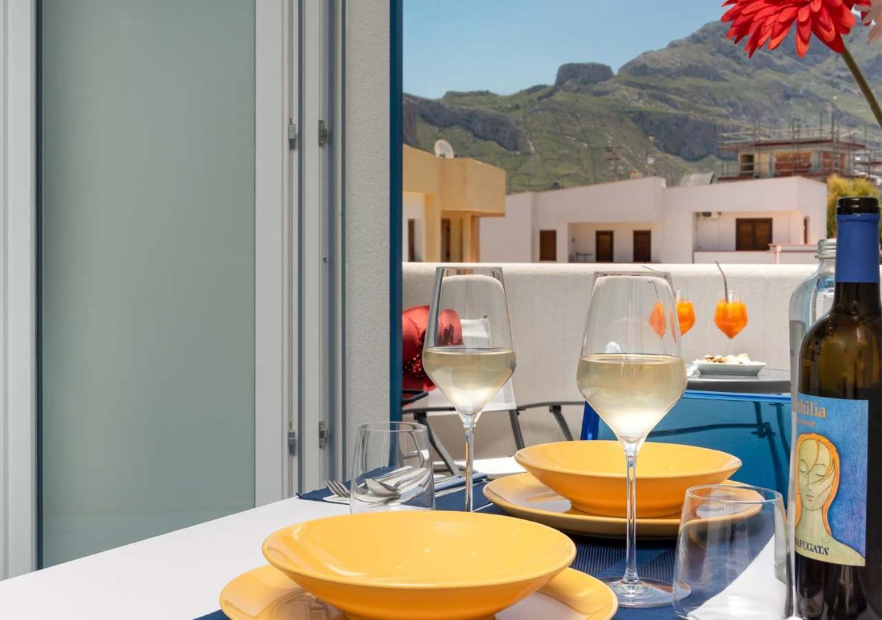Il Faro E La Luna Beach Apartments سان فيتو لو كابو المظهر الخارجي الصورة